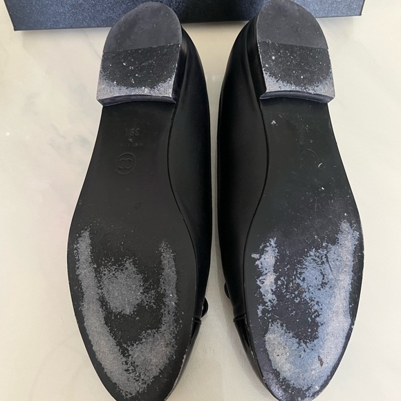 Authentic classic lambskin Chanel ballet flats, purchased in USD at Saks. - Picture 3 of 6